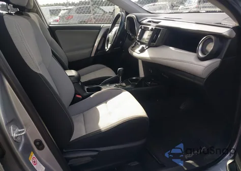 2018 Toyota Rav4 Xle z USA, uszkodzony, nr VIN JTMRFREV4JD232352